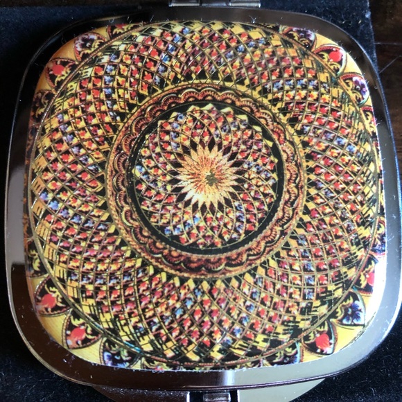 New Stunning Carry Purse Mirror ♥️ - Picture 2 of 12